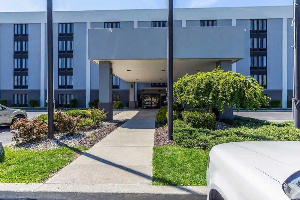 Rodeway Inn Indianapolis I-70 Exterior photo